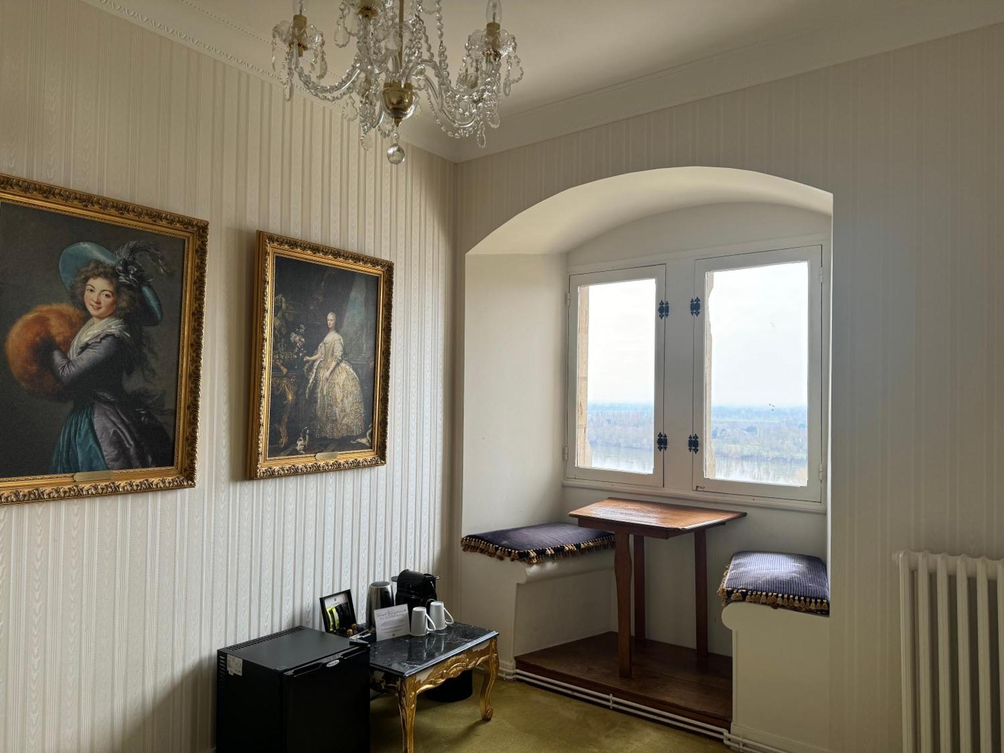 Chateau Le Prieure Saumur - La Maison Younan Hotel