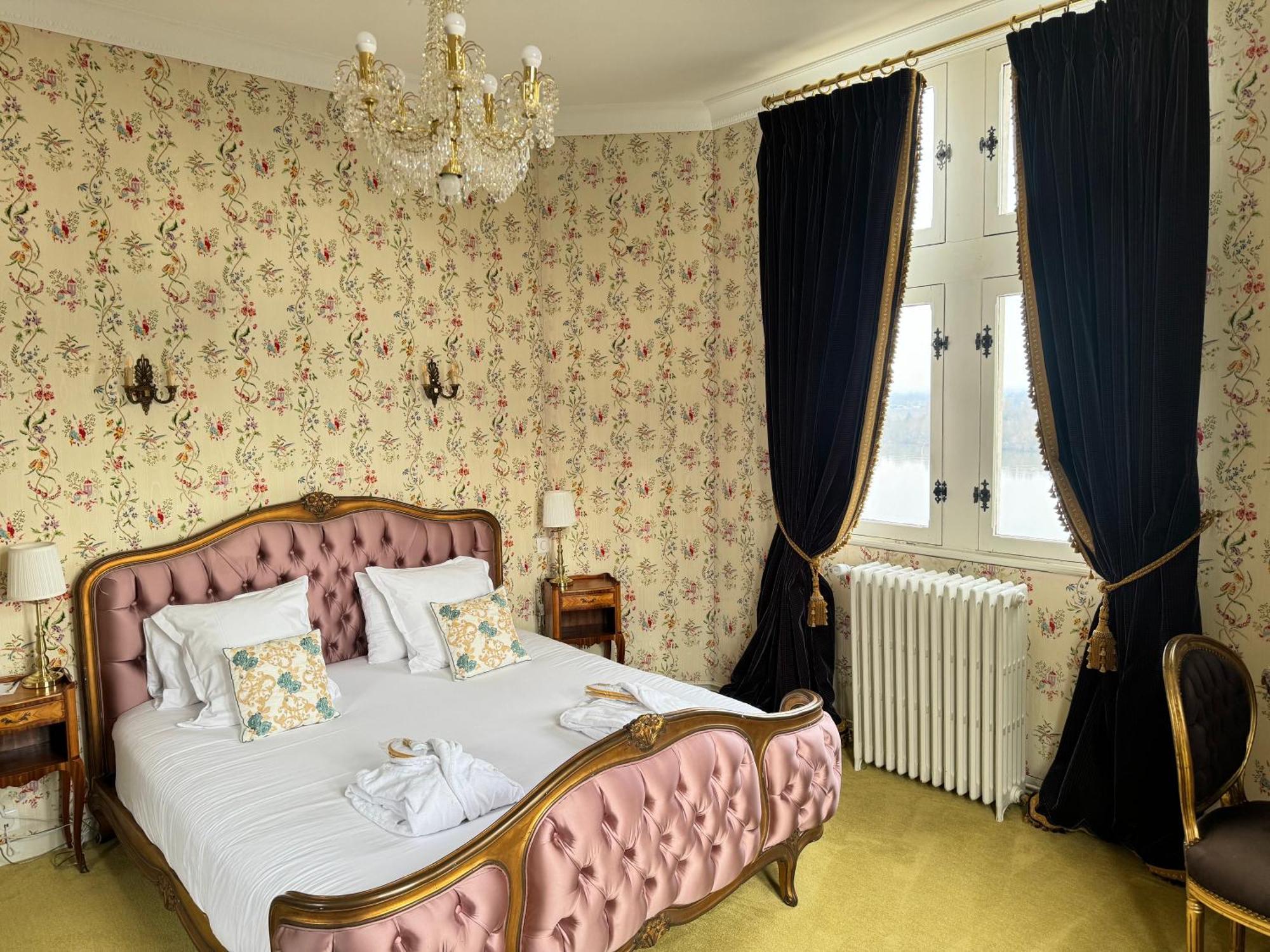 Chateau Le Prieure Saumur - La Maison Younan 4* Chenehutte-Treves-Cunault